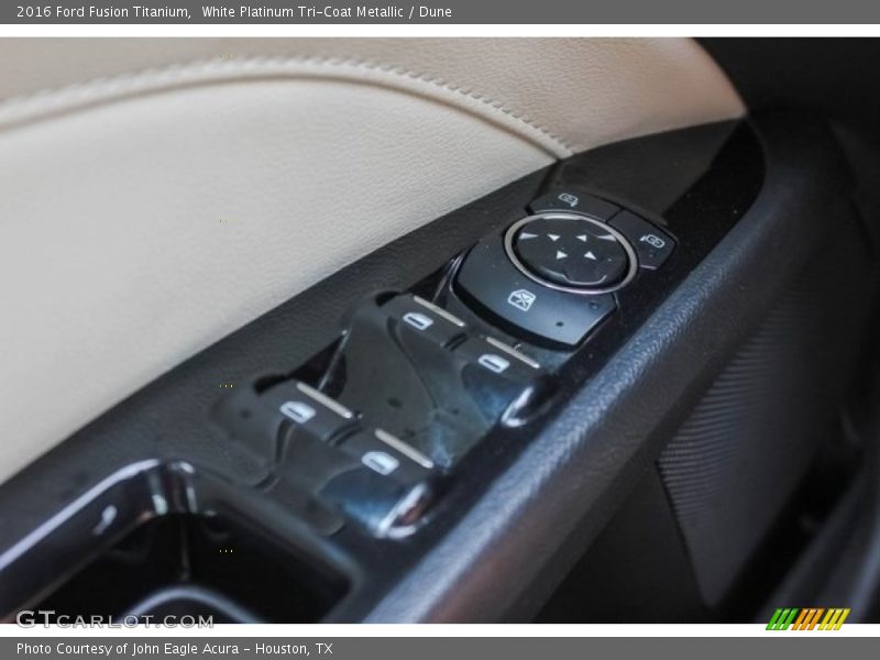 White Platinum Tri-Coat Metallic / Dune 2016 Ford Fusion Titanium