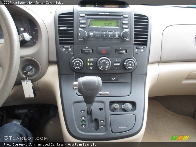 Sunset Gold / Beige 2007 Kia Sedona LX