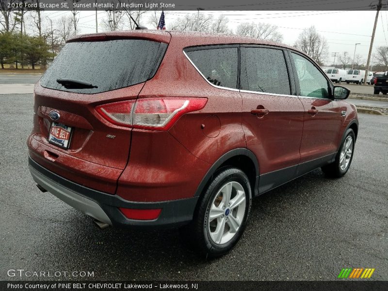 Sunset Metallic / Medium Light Stone 2016 Ford Escape SE