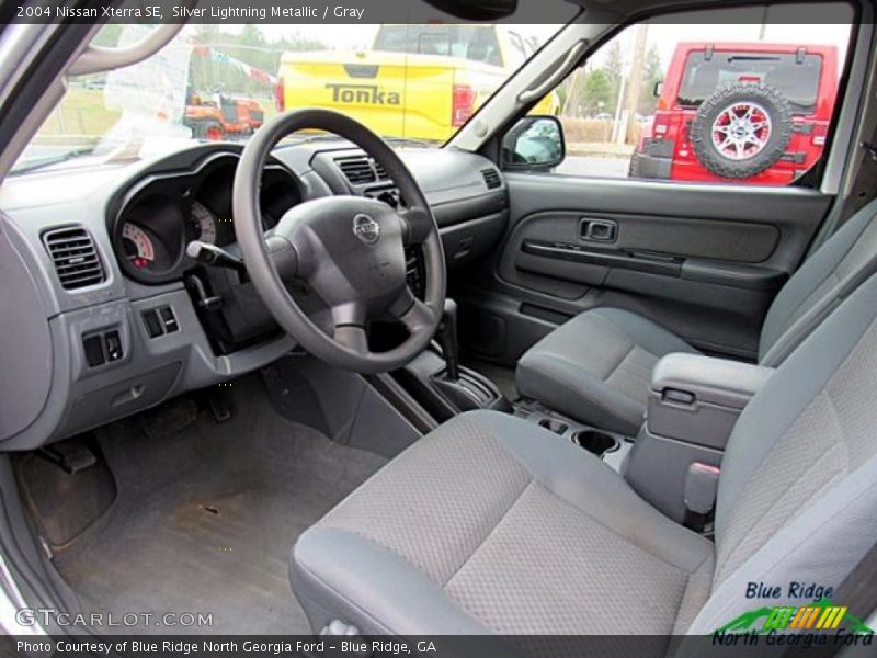 Silver Lightning Metallic / Gray 2004 Nissan Xterra SE