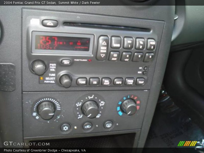 Summit White / Dark Pewter 2004 Pontiac Grand Prix GT Sedan