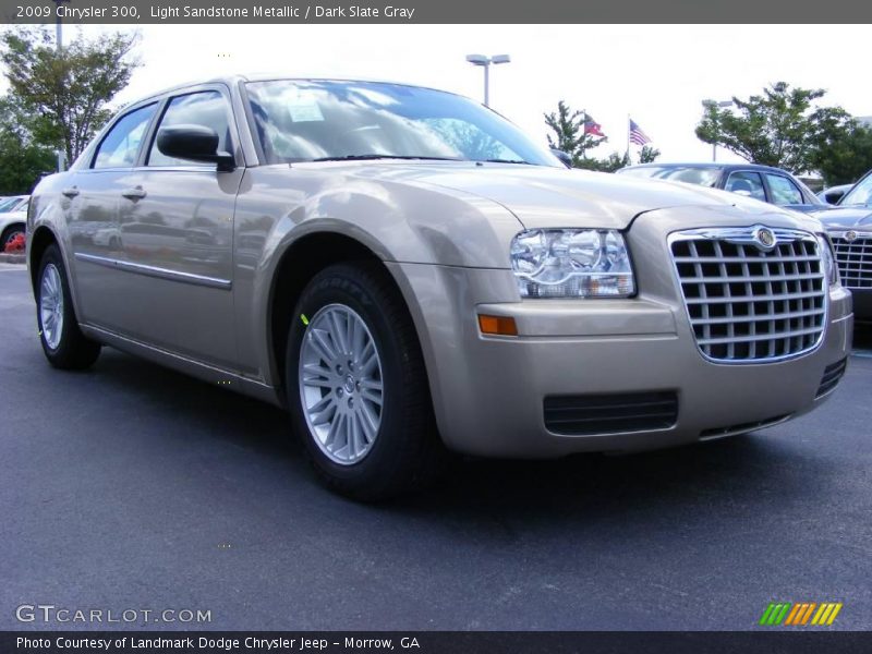Light Sandstone Metallic / Dark Slate Gray 2009 Chrysler 300