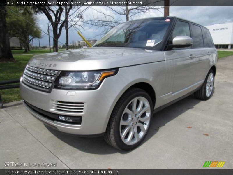 Front 3/4 View of 2017 Range Rover Supercharged