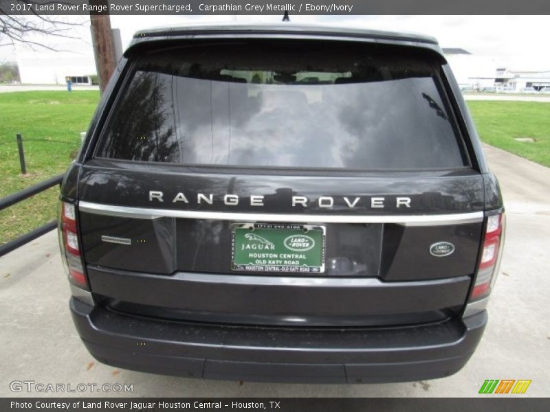 Carpathian Grey Metallic / Ebony/Ivory 2017 Land Rover Range Rover Supercharged