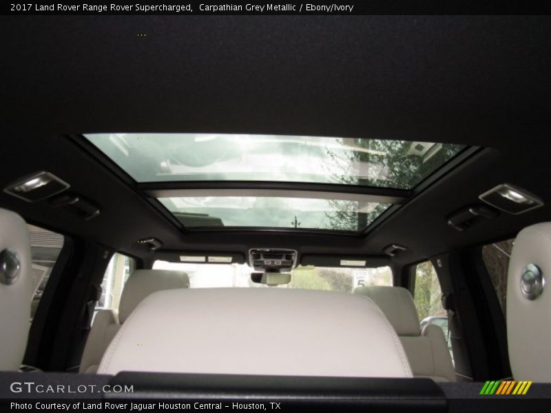 Sunroof of 2017 Range Rover Supercharged