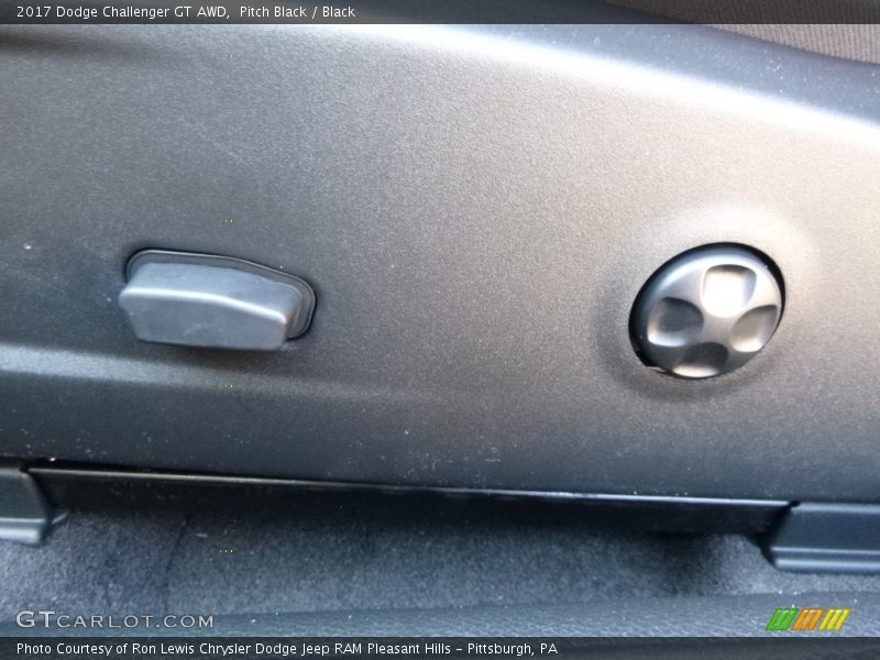 Pitch Black / Black 2017 Dodge Challenger GT AWD