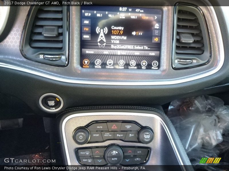 Pitch Black / Black 2017 Dodge Challenger GT AWD