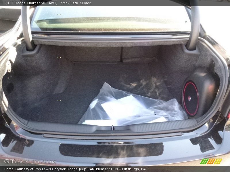 Pitch-Black / Black 2017 Dodge Charger SXT AWD