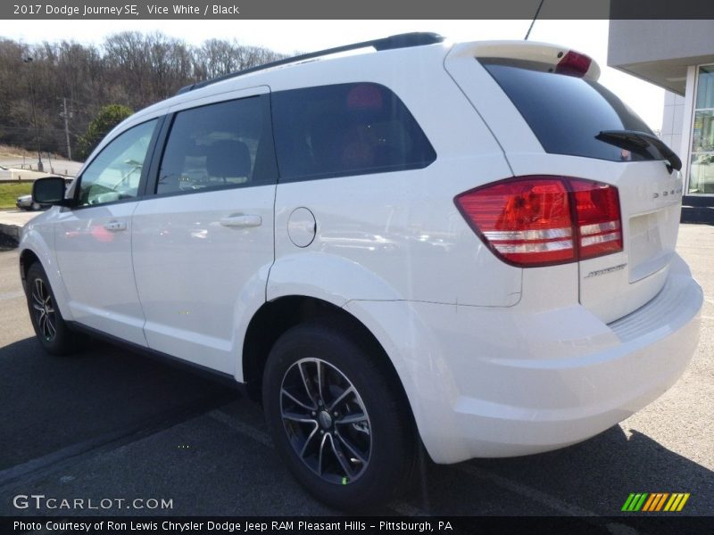 Vice White / Black 2017 Dodge Journey SE