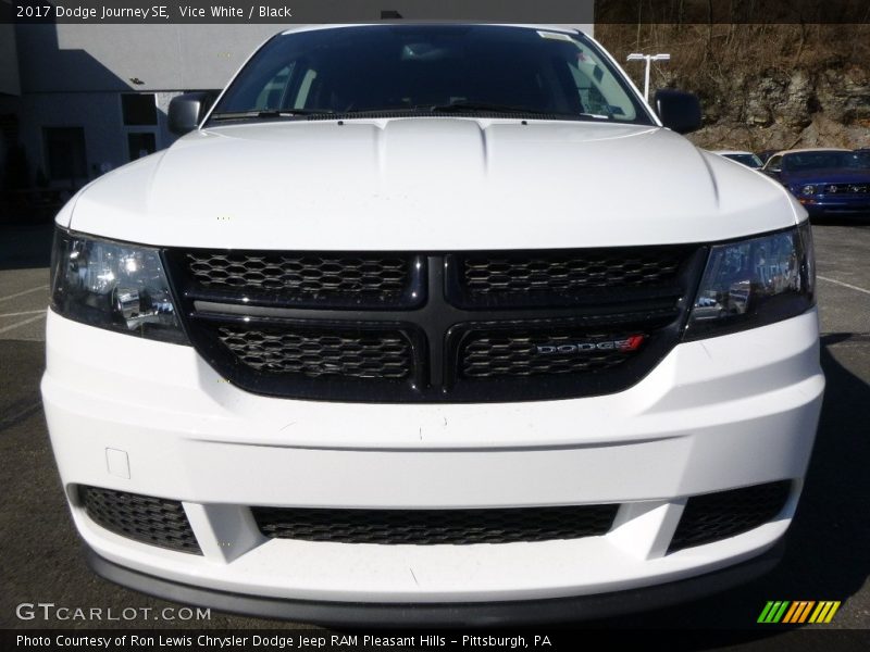 Vice White / Black 2017 Dodge Journey SE