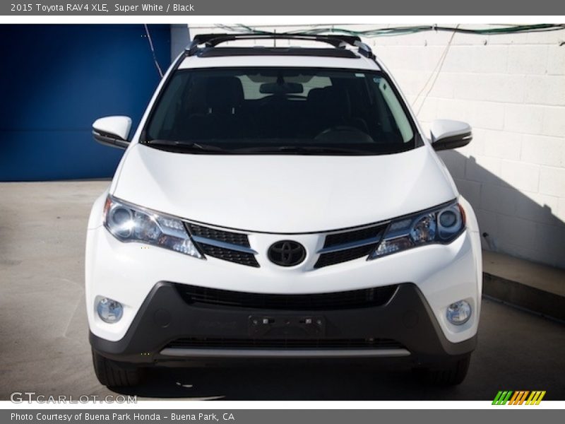 Super White / Black 2015 Toyota RAV4 XLE