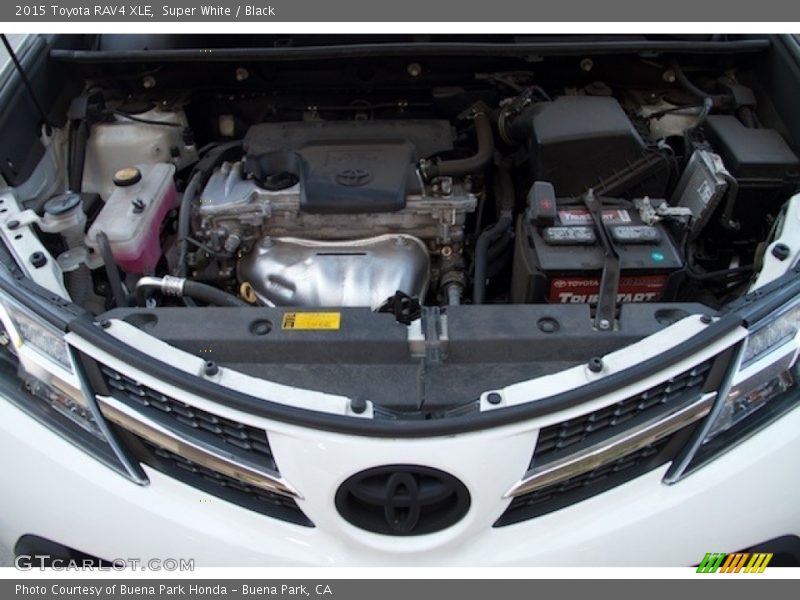 Super White / Black 2015 Toyota RAV4 XLE