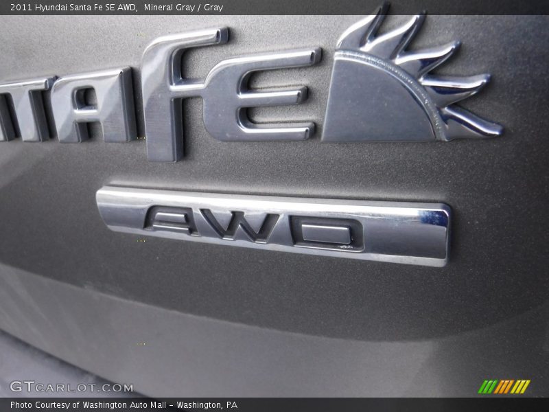 Mineral Gray / Gray 2011 Hyundai Santa Fe SE AWD