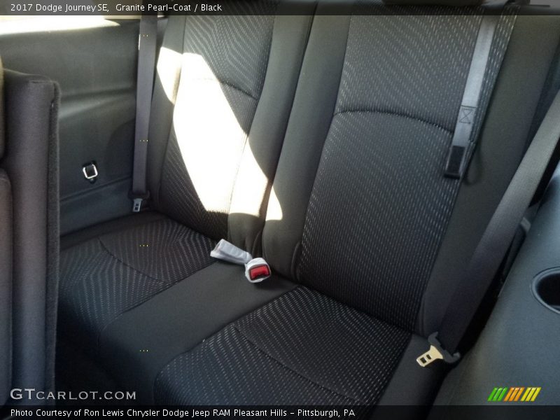 Granite Pearl-Coat / Black 2017 Dodge Journey SE