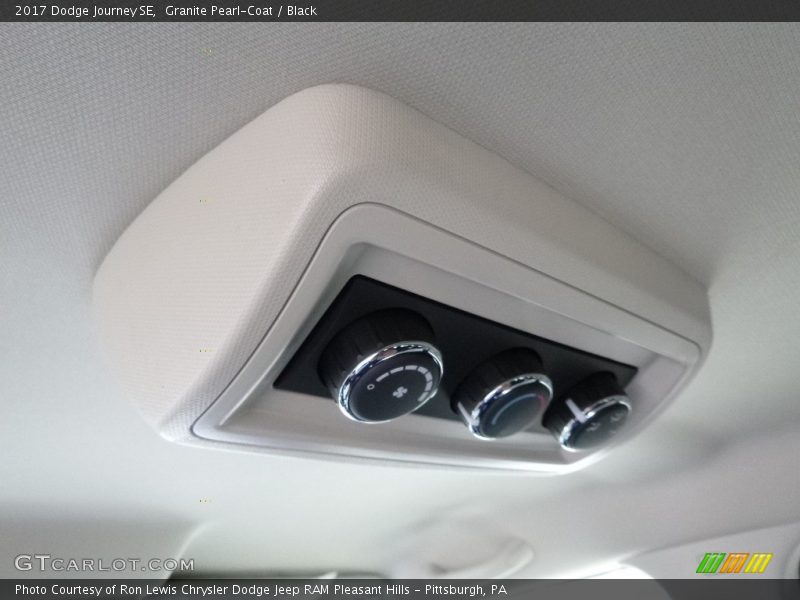 Granite Pearl-Coat / Black 2017 Dodge Journey SE