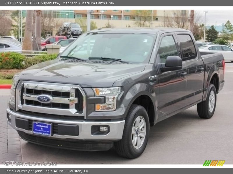 Magnetic / Medium Earth Gray 2016 Ford F150 XLT SuperCrew