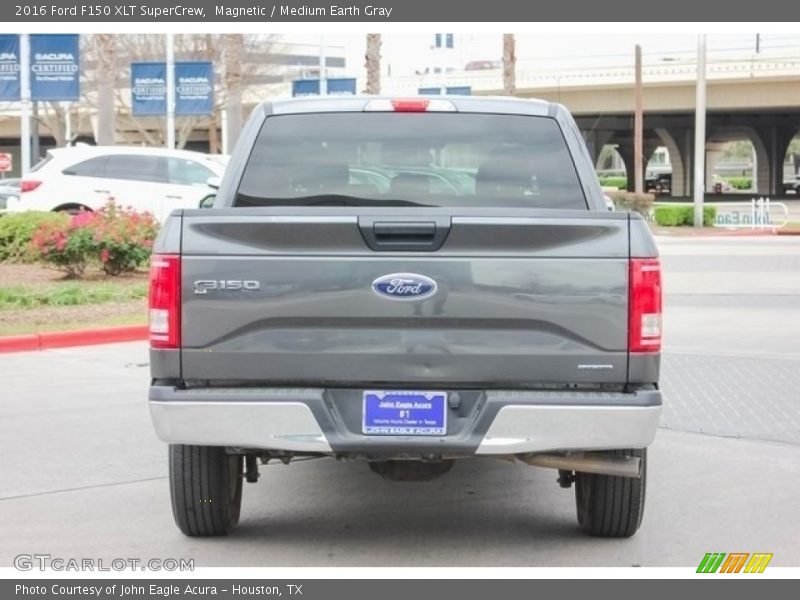 Magnetic / Medium Earth Gray 2016 Ford F150 XLT SuperCrew