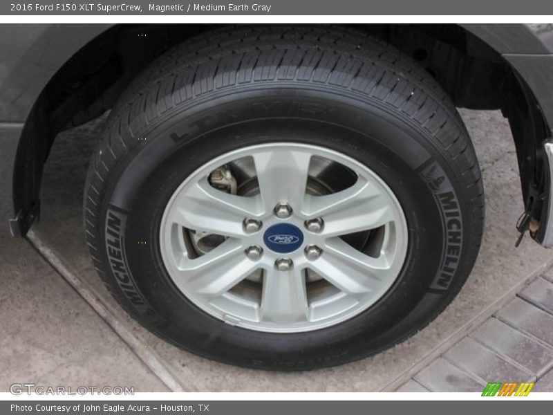 Magnetic / Medium Earth Gray 2016 Ford F150 XLT SuperCrew