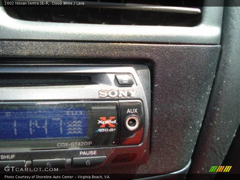 Cloud White / Lava 2002 Nissan Sentra SE-R