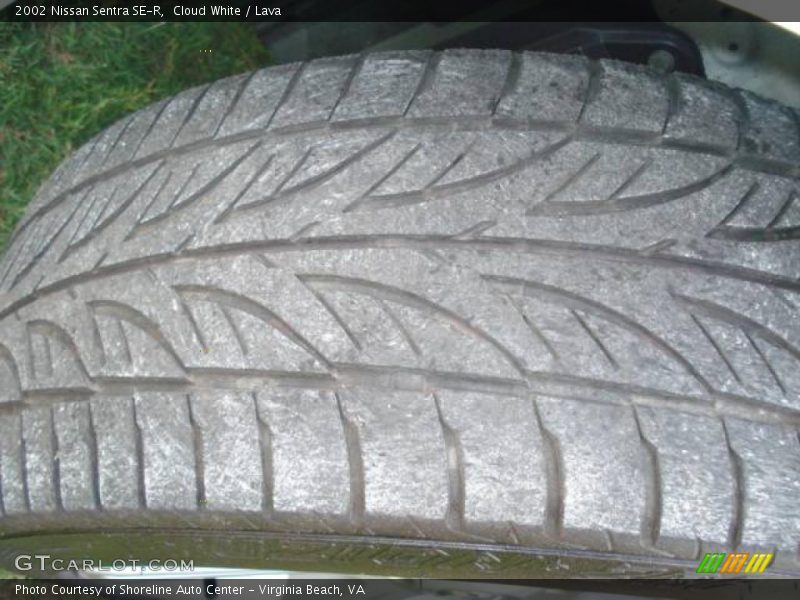 Cloud White / Lava 2002 Nissan Sentra SE-R