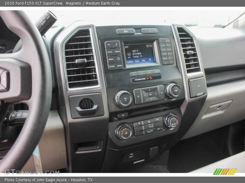Magnetic / Medium Earth Gray 2016 Ford F150 XLT SuperCrew
