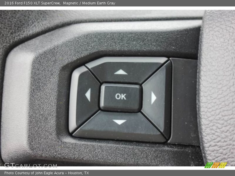 Magnetic / Medium Earth Gray 2016 Ford F150 XLT SuperCrew