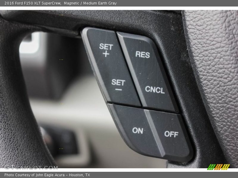 Magnetic / Medium Earth Gray 2016 Ford F150 XLT SuperCrew