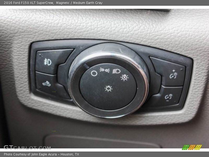 Magnetic / Medium Earth Gray 2016 Ford F150 XLT SuperCrew