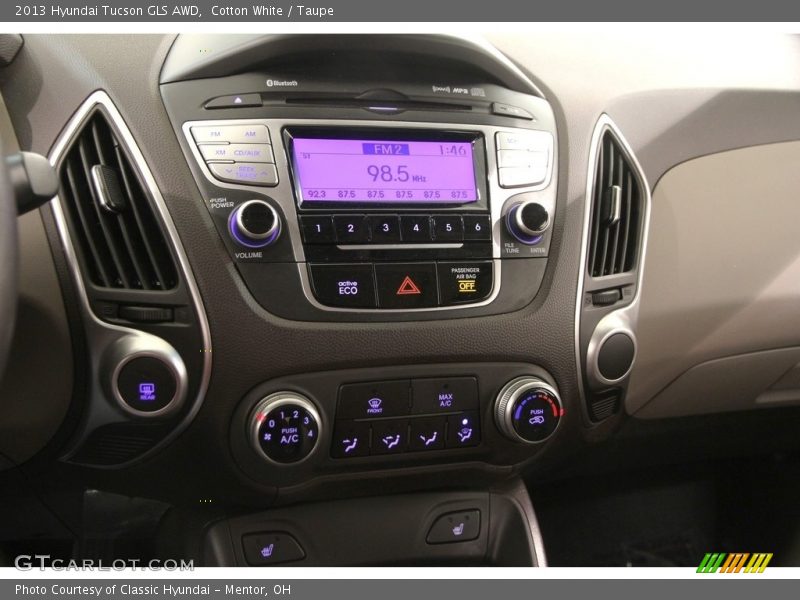 Cotton White / Taupe 2013 Hyundai Tucson GLS AWD