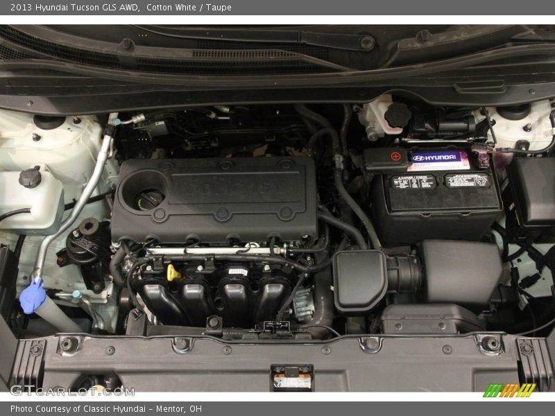 Cotton White / Taupe 2013 Hyundai Tucson GLS AWD