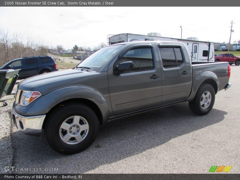 Storm Gray Metallic / Steel 2005 Nissan Frontier SE Crew Cab