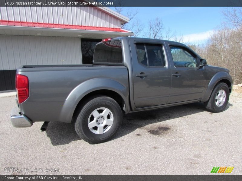 Storm Gray Metallic / Steel 2005 Nissan Frontier SE Crew Cab