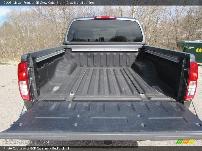 Storm Gray Metallic / Steel 2005 Nissan Frontier SE Crew Cab