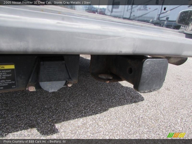 Storm Gray Metallic / Steel 2005 Nissan Frontier SE Crew Cab
