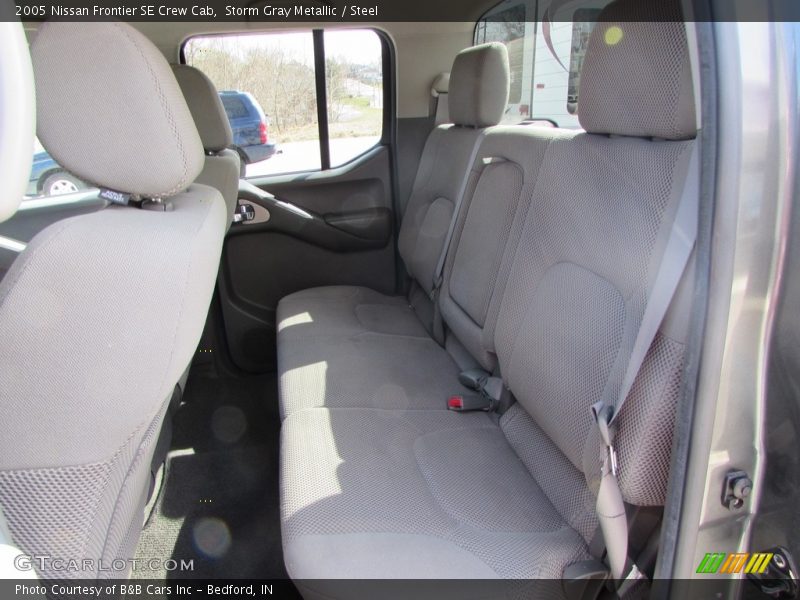 Storm Gray Metallic / Steel 2005 Nissan Frontier SE Crew Cab