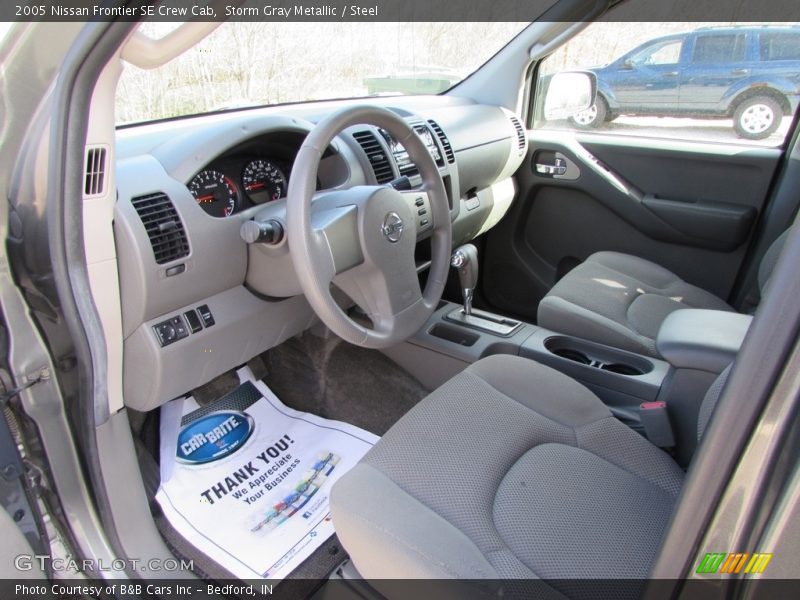 Storm Gray Metallic / Steel 2005 Nissan Frontier SE Crew Cab