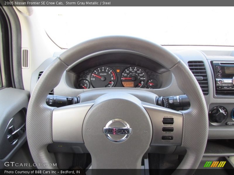 Storm Gray Metallic / Steel 2005 Nissan Frontier SE Crew Cab