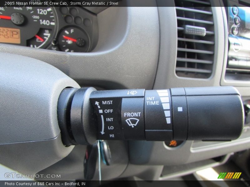 Storm Gray Metallic / Steel 2005 Nissan Frontier SE Crew Cab