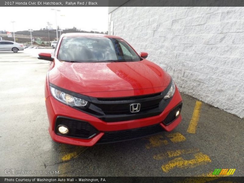 Rallye Red / Black 2017 Honda Civic EX Hatchback