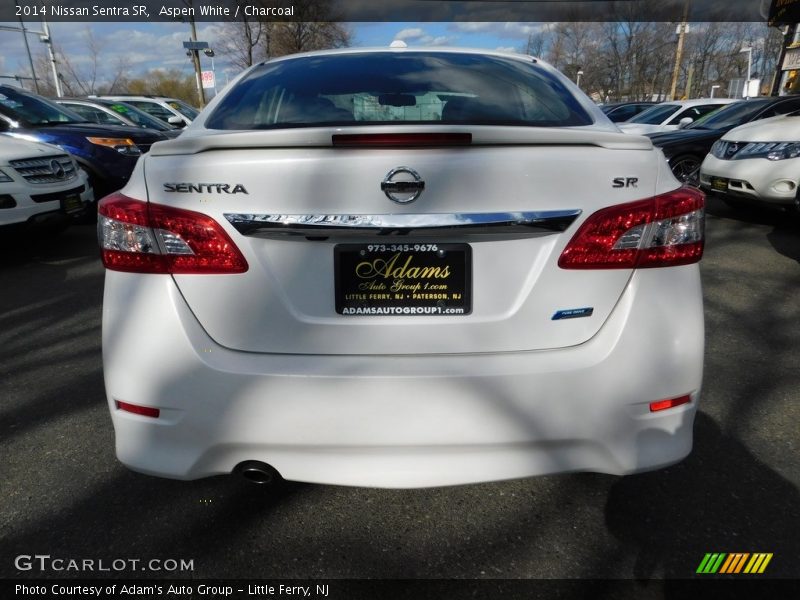 Aspen White / Charcoal 2014 Nissan Sentra SR