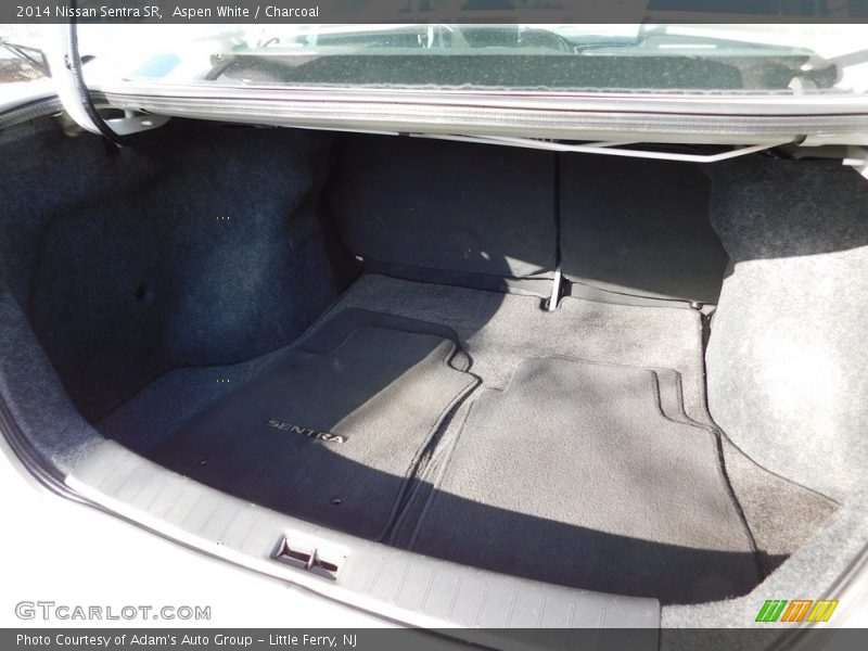 Aspen White / Charcoal 2014 Nissan Sentra SR