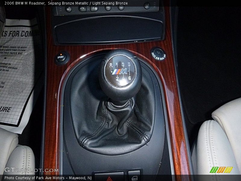  2006 M Roadster 6 Speed Manual Shifter