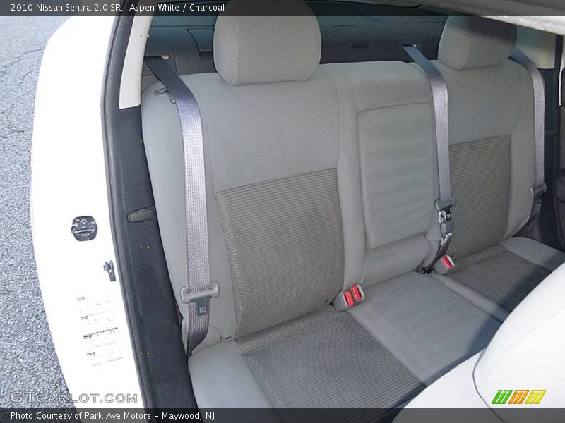 Aspen White / Charcoal 2010 Nissan Sentra 2.0 SR