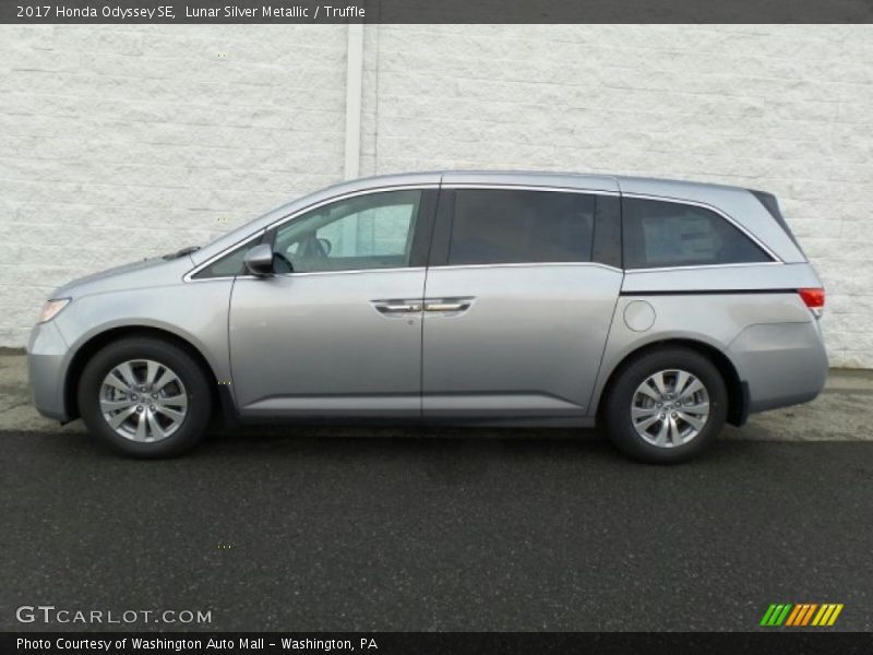 Lunar Silver Metallic / Truffle 2017 Honda Odyssey SE