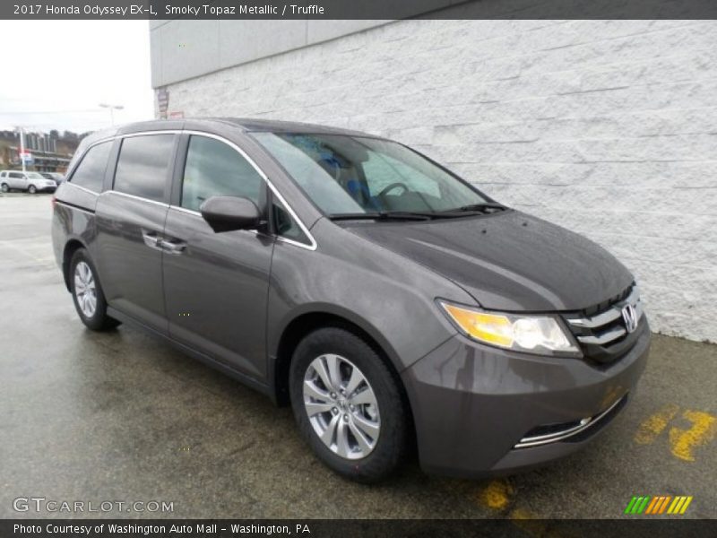 Smoky Topaz Metallic / Truffle 2017 Honda Odyssey EX-L