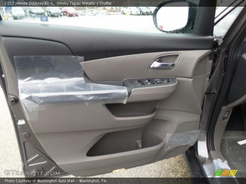 Smoky Topaz Metallic / Truffle 2017 Honda Odyssey EX-L