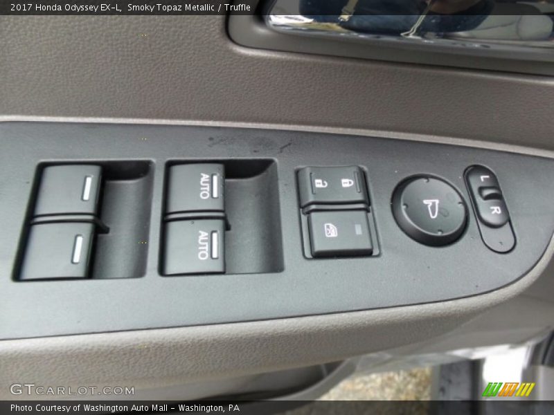 Smoky Topaz Metallic / Truffle 2017 Honda Odyssey EX-L