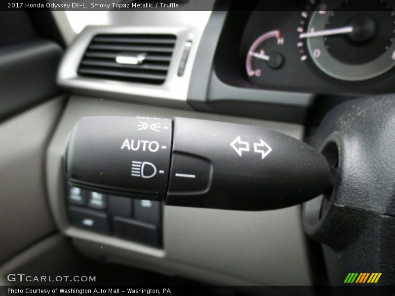 Smoky Topaz Metallic / Truffle 2017 Honda Odyssey EX-L