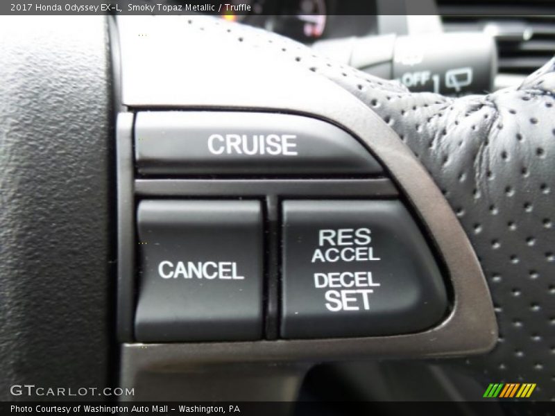 Smoky Topaz Metallic / Truffle 2017 Honda Odyssey EX-L