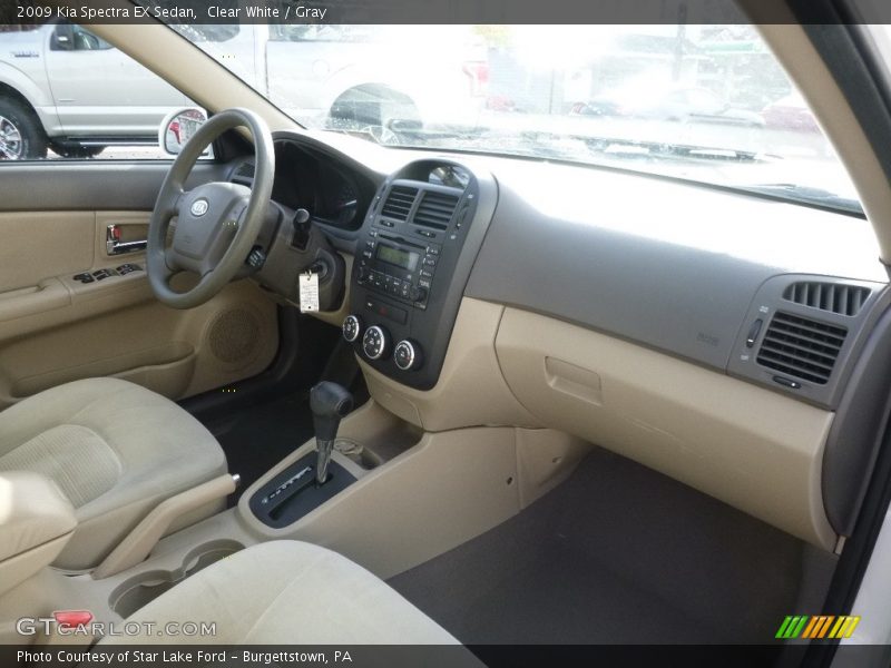 Clear White / Gray 2009 Kia Spectra EX Sedan